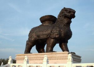 Słynny Żelazny Lew w Cangzhou